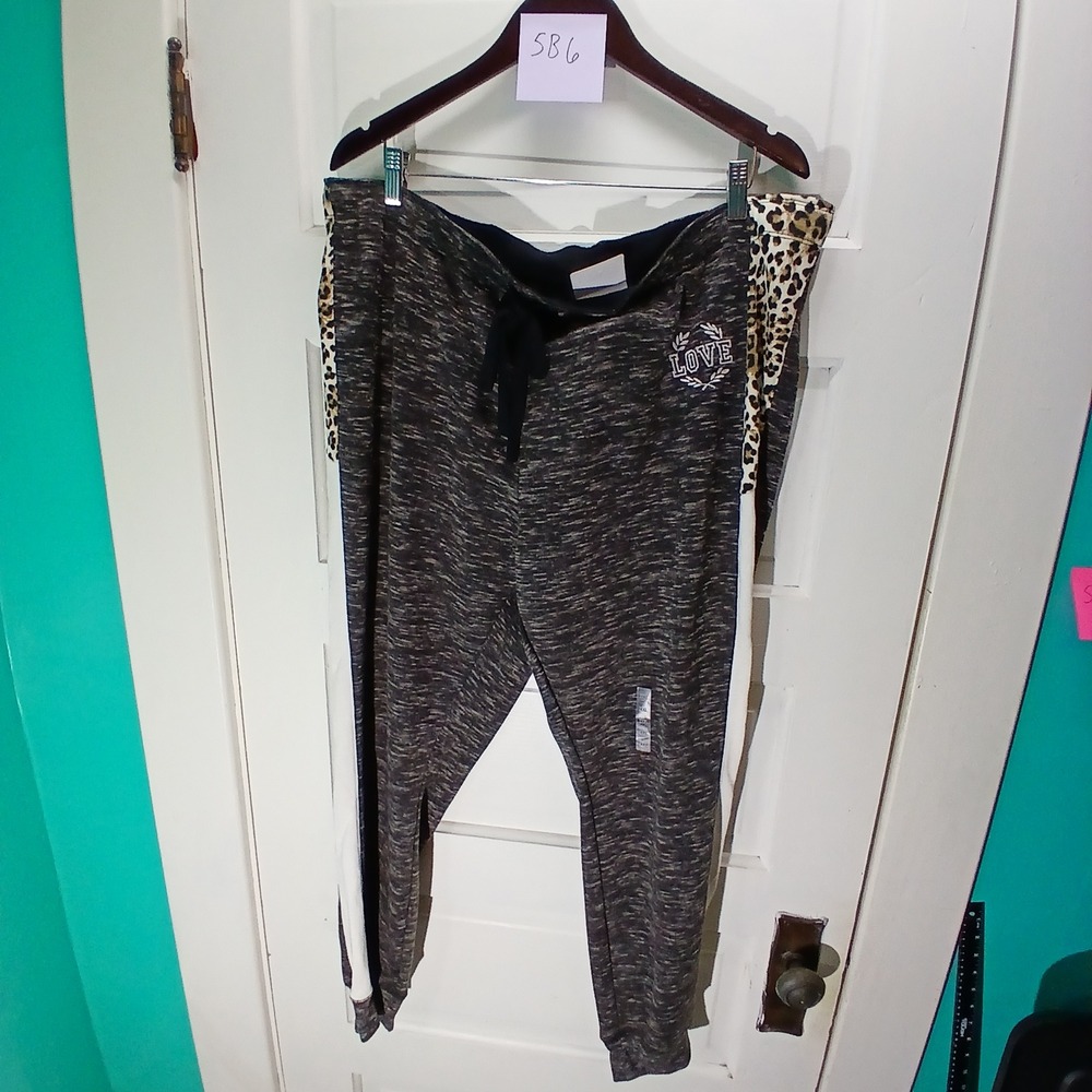 Flirtitude Active XXL Joggers Leopard Trim Love Embroidered Loungewear